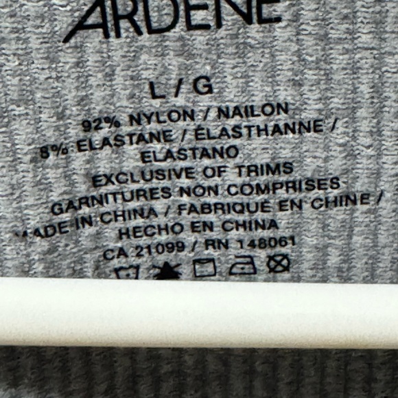 Stretchy Longsleeve Crop Top - Picture 3 of 3